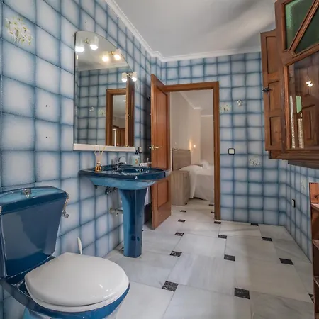 Casa Con Patio Maria Auxiliadora Apartment *